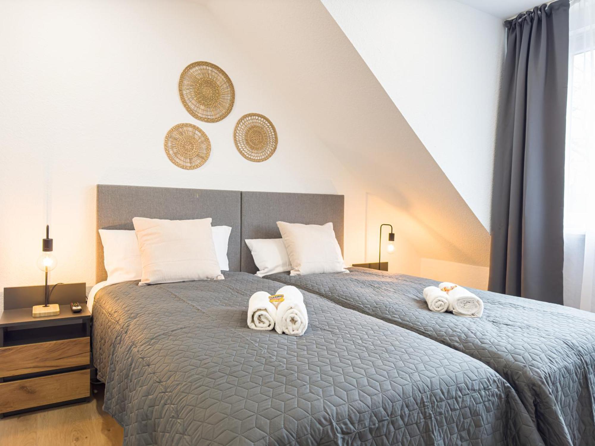 Immostay L# Ferienhaus- Balkon, Parking & Wifi