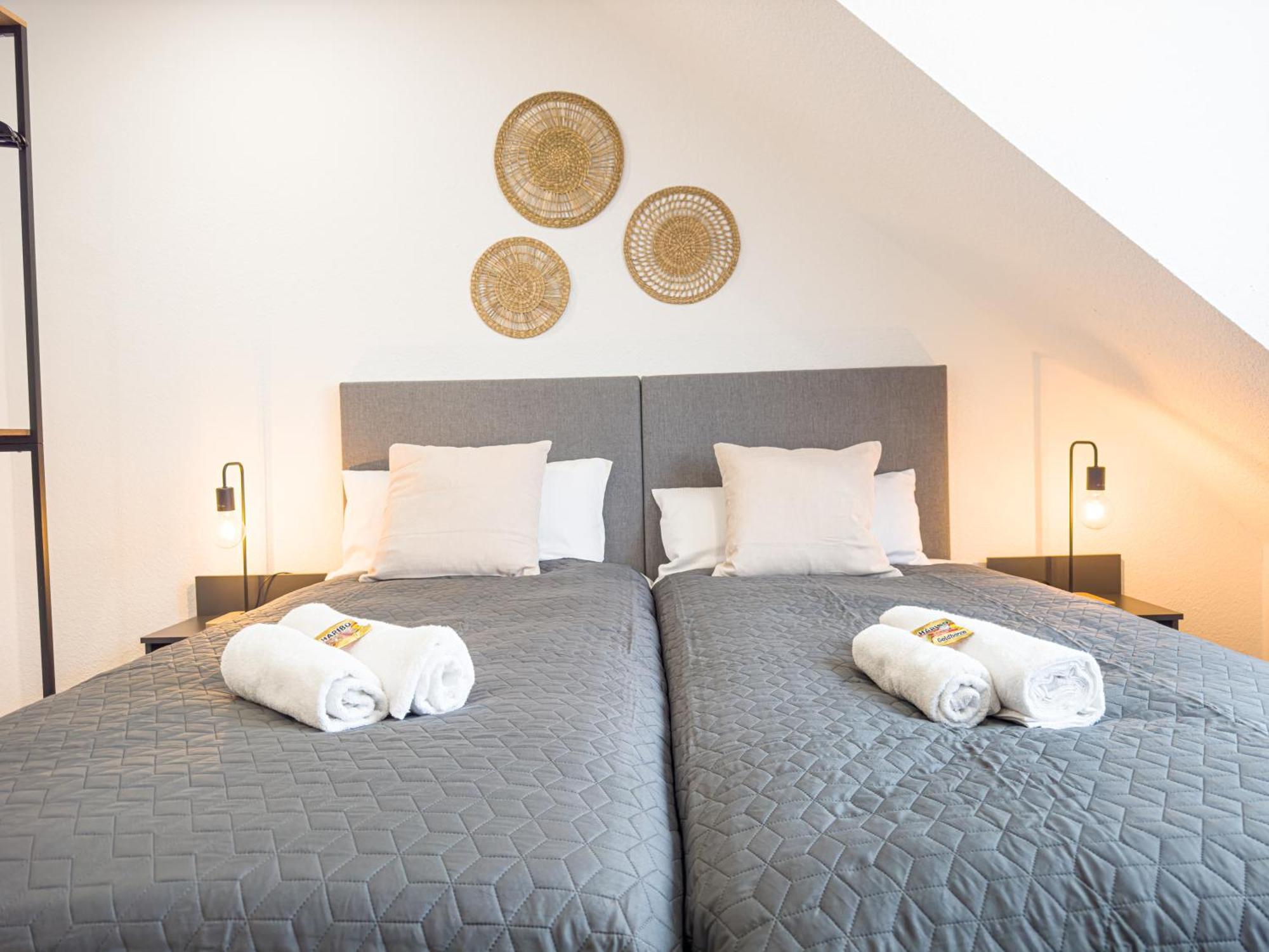 Immostay L# Ferienhaus- Balkon, Parking & Wifi Apartment BRE