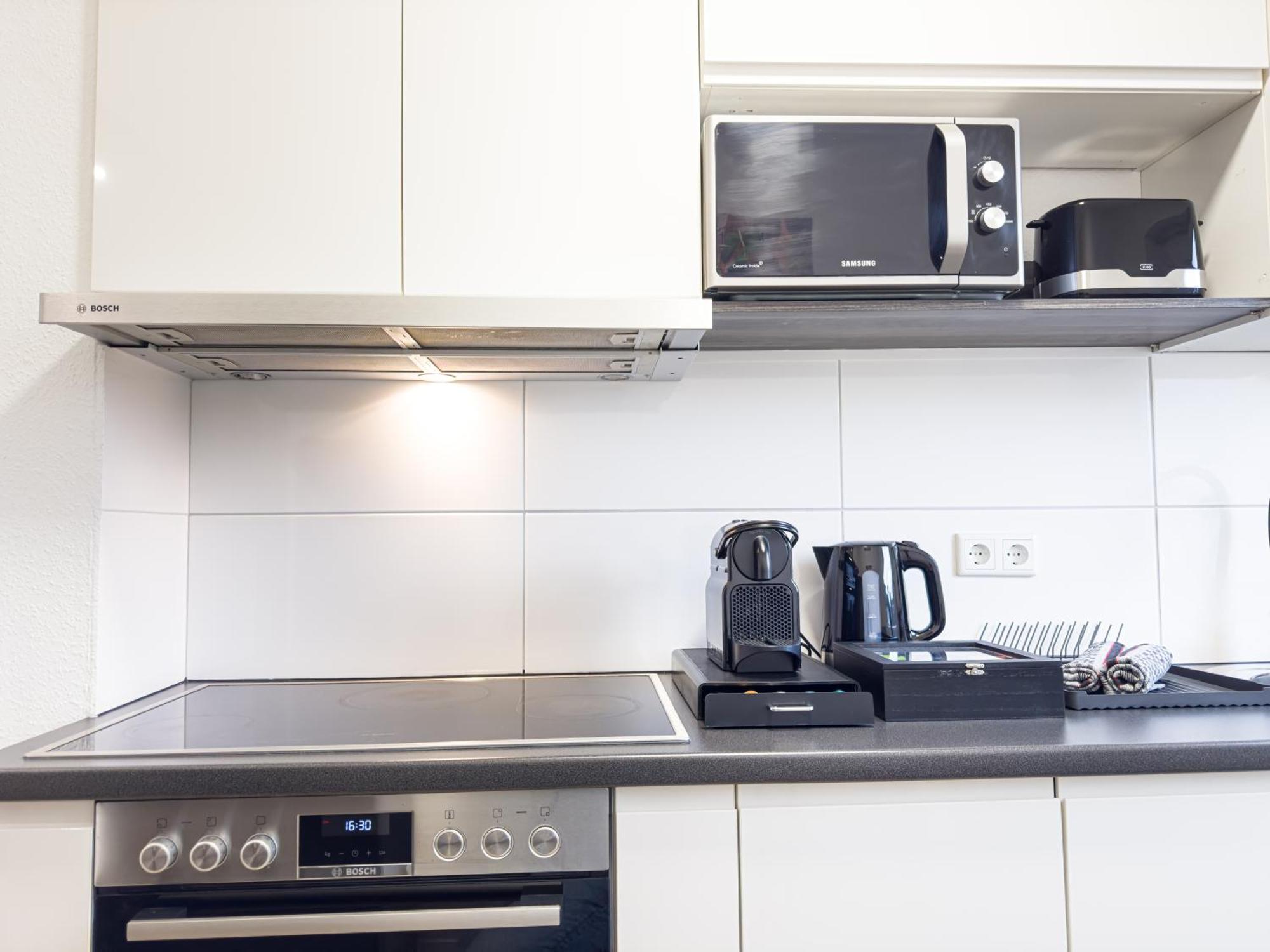 Immostay L# Ferienhaus- Balkon, Parking & Wifi