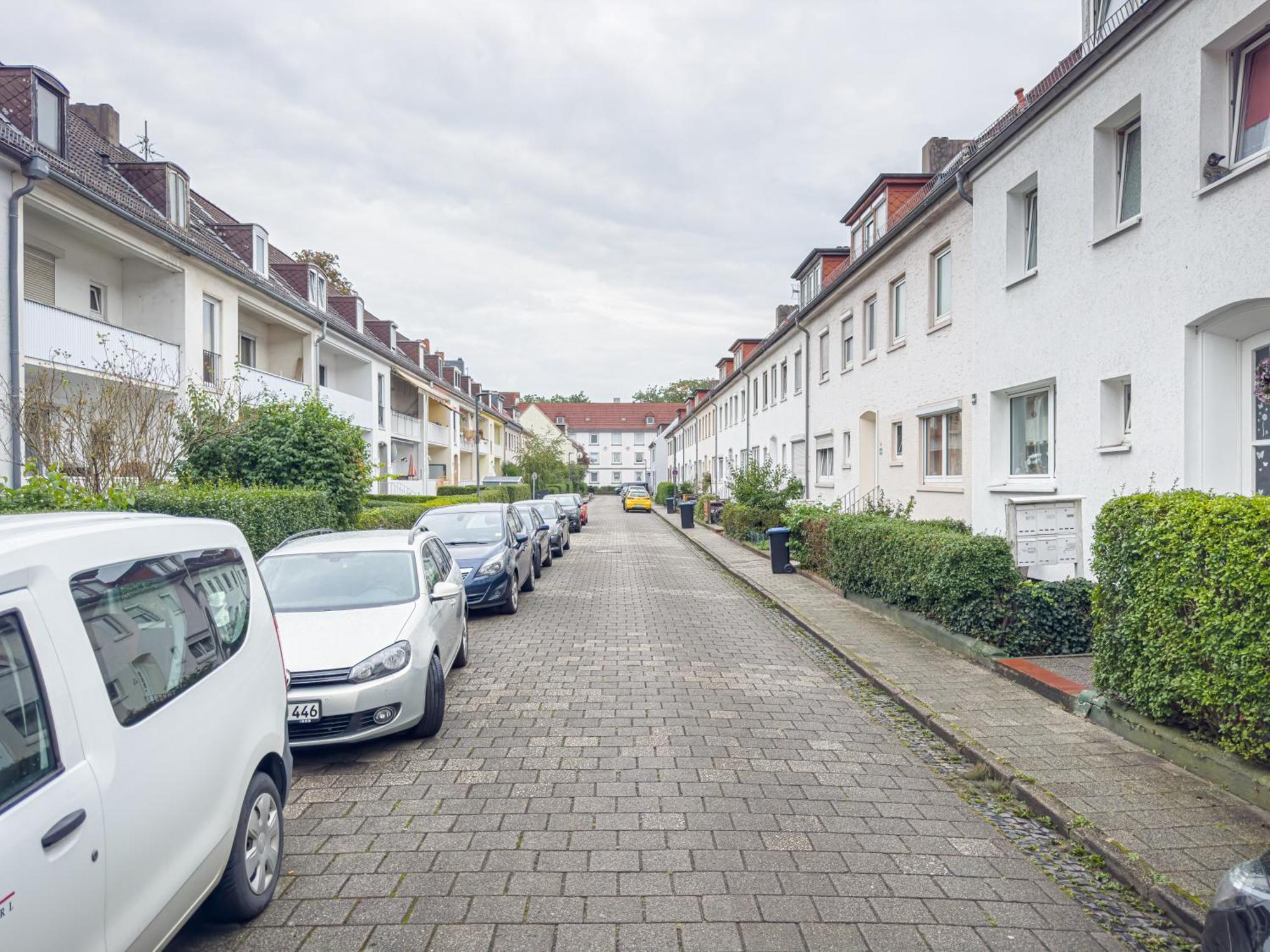 Apartment Immostay L# Ferienhaus- Balkon, Parking & Wifi