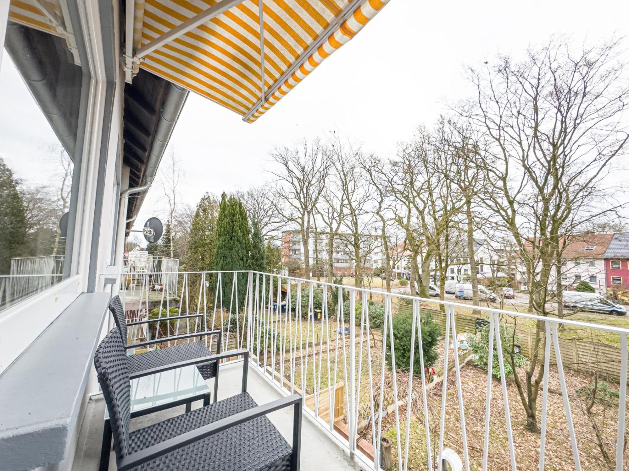 Immostay L# Ferienhaus- Balkon, Parking & Wifi Apartment BRE