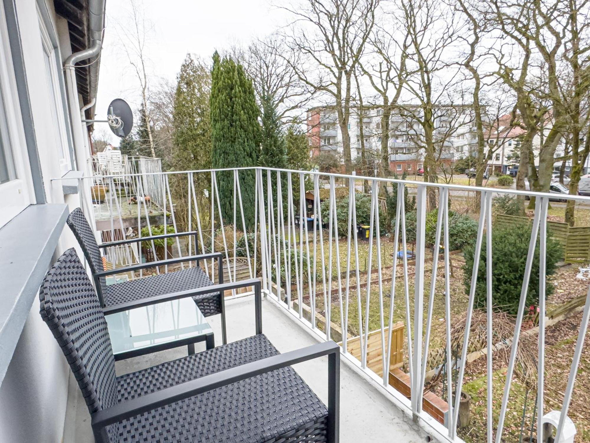 Immostay L# Ferienhaus- Balkon, Parking & Wifi * BRE