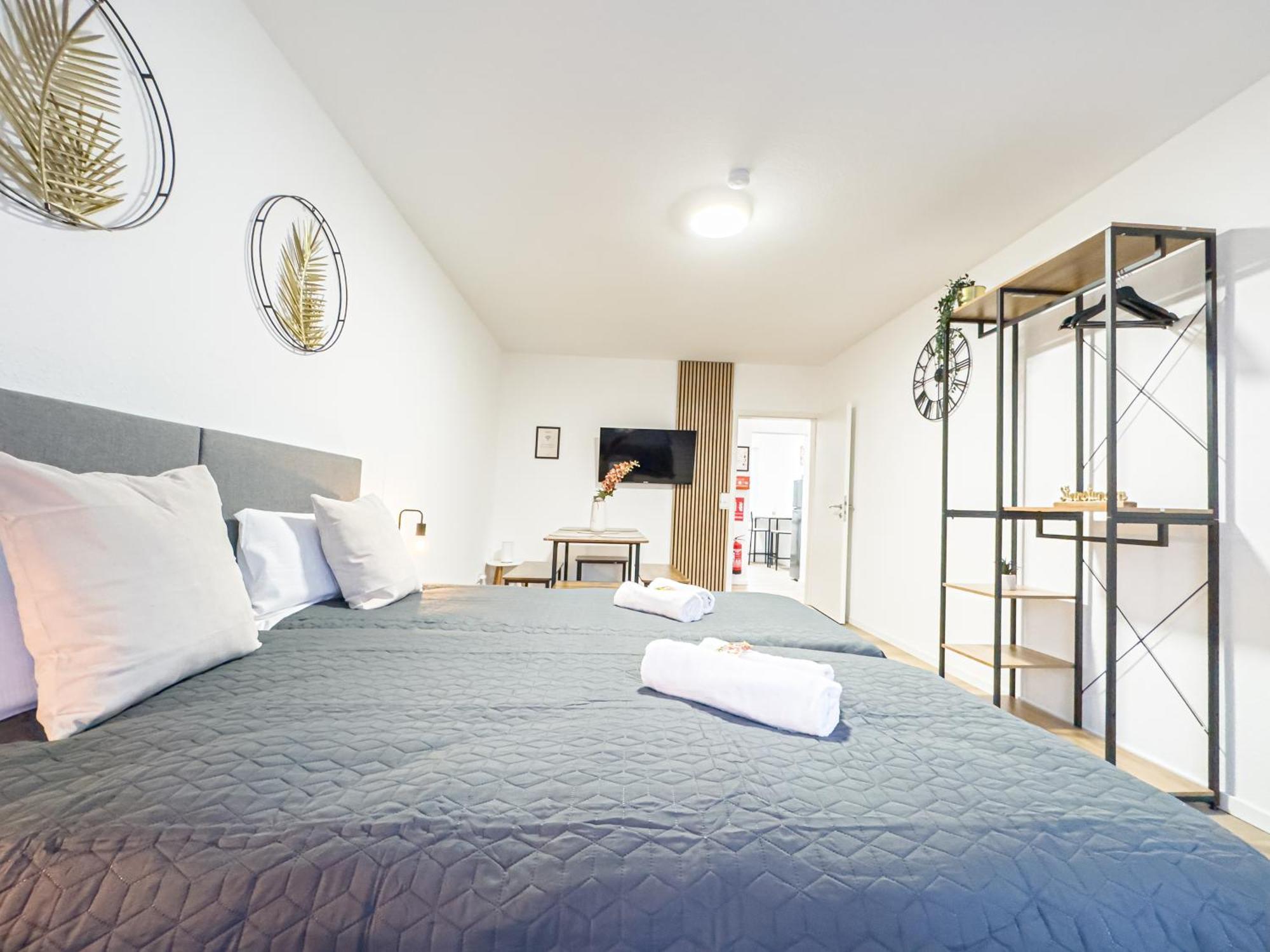 Immostay L# Ferienhaus- Balkon, Parking & Wifi