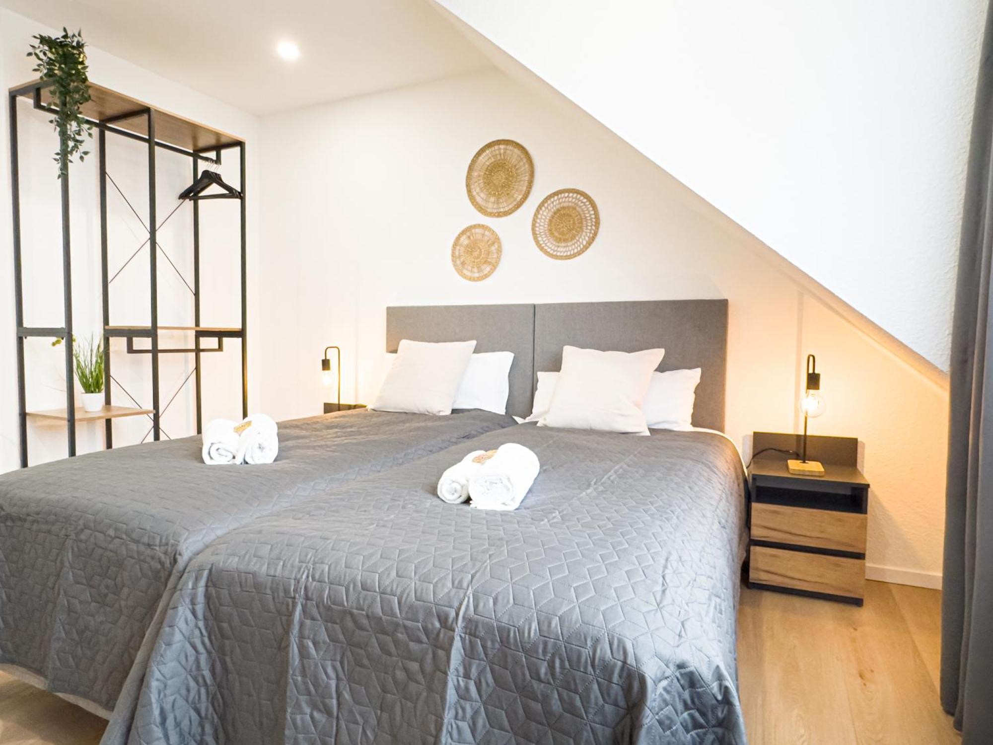 Immostay L# Ferienhaus- Balkon, Parking & Wifi
