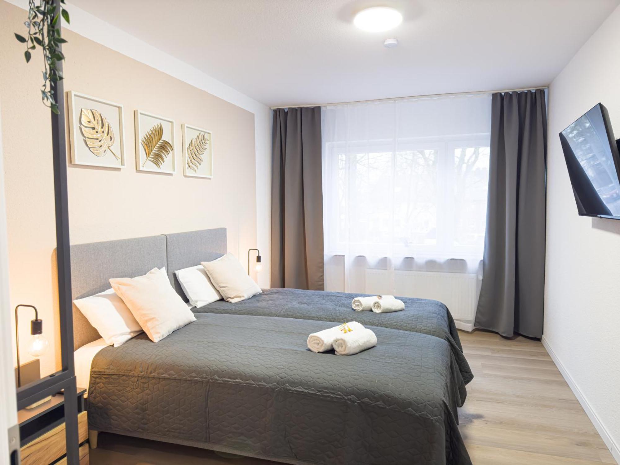 Apartment Immostay L# Ferienhaus- Balkon, Parking & Wifi